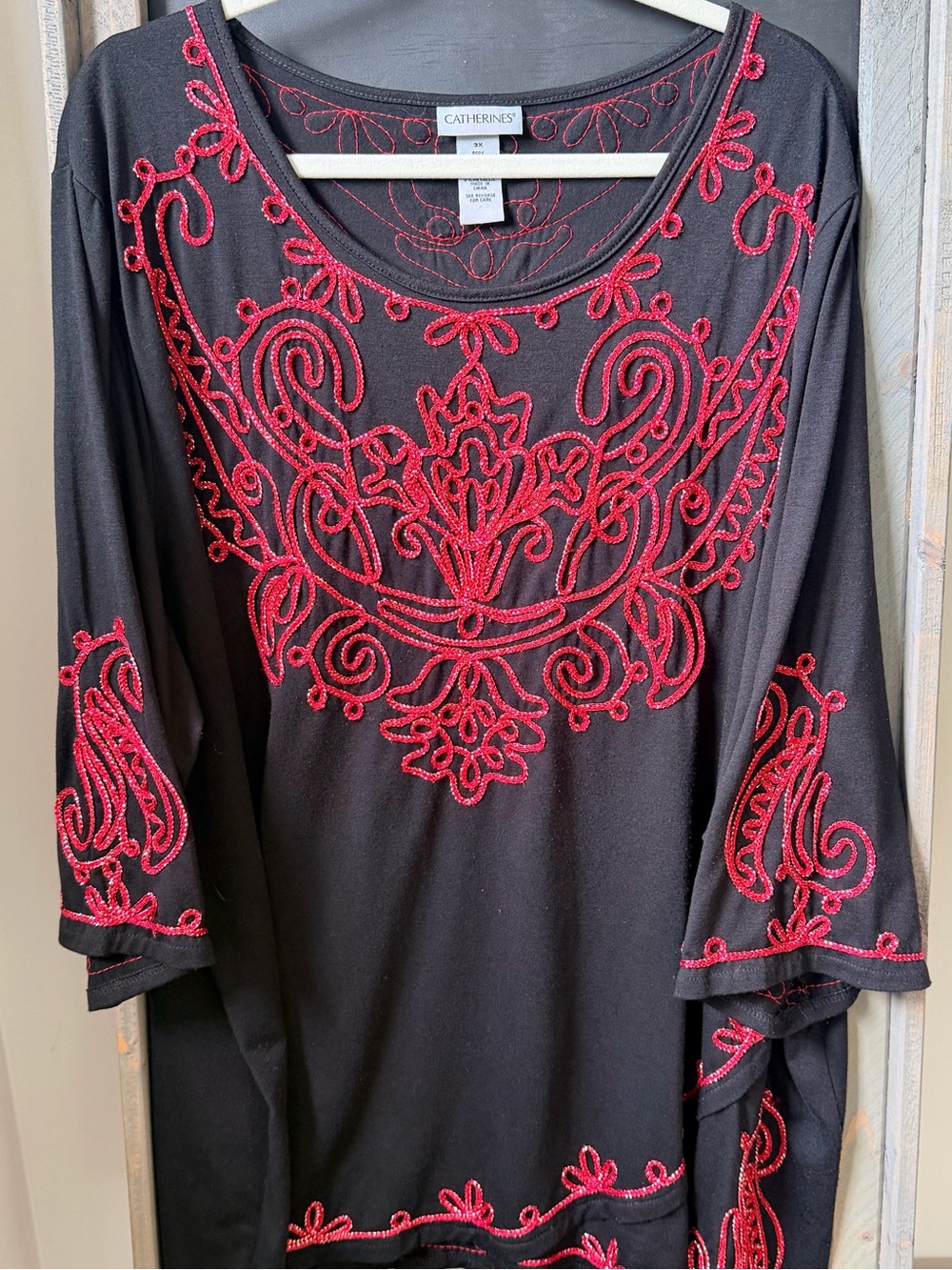 Catherines 3X Black & Red & Silver Embellished Scroll Tunic Top Plus size